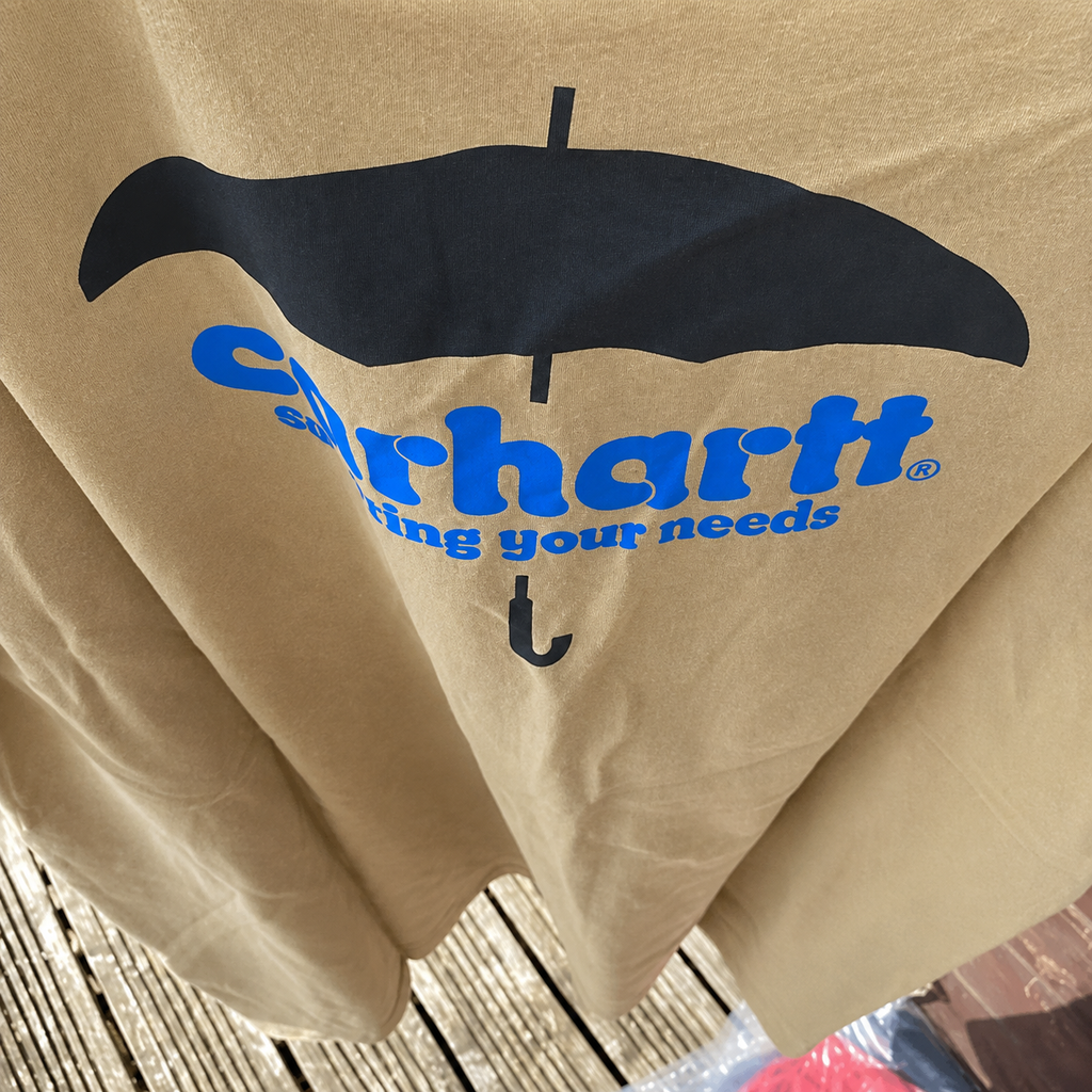 Men’s beige Carhartt teeshirt With logo on front and back