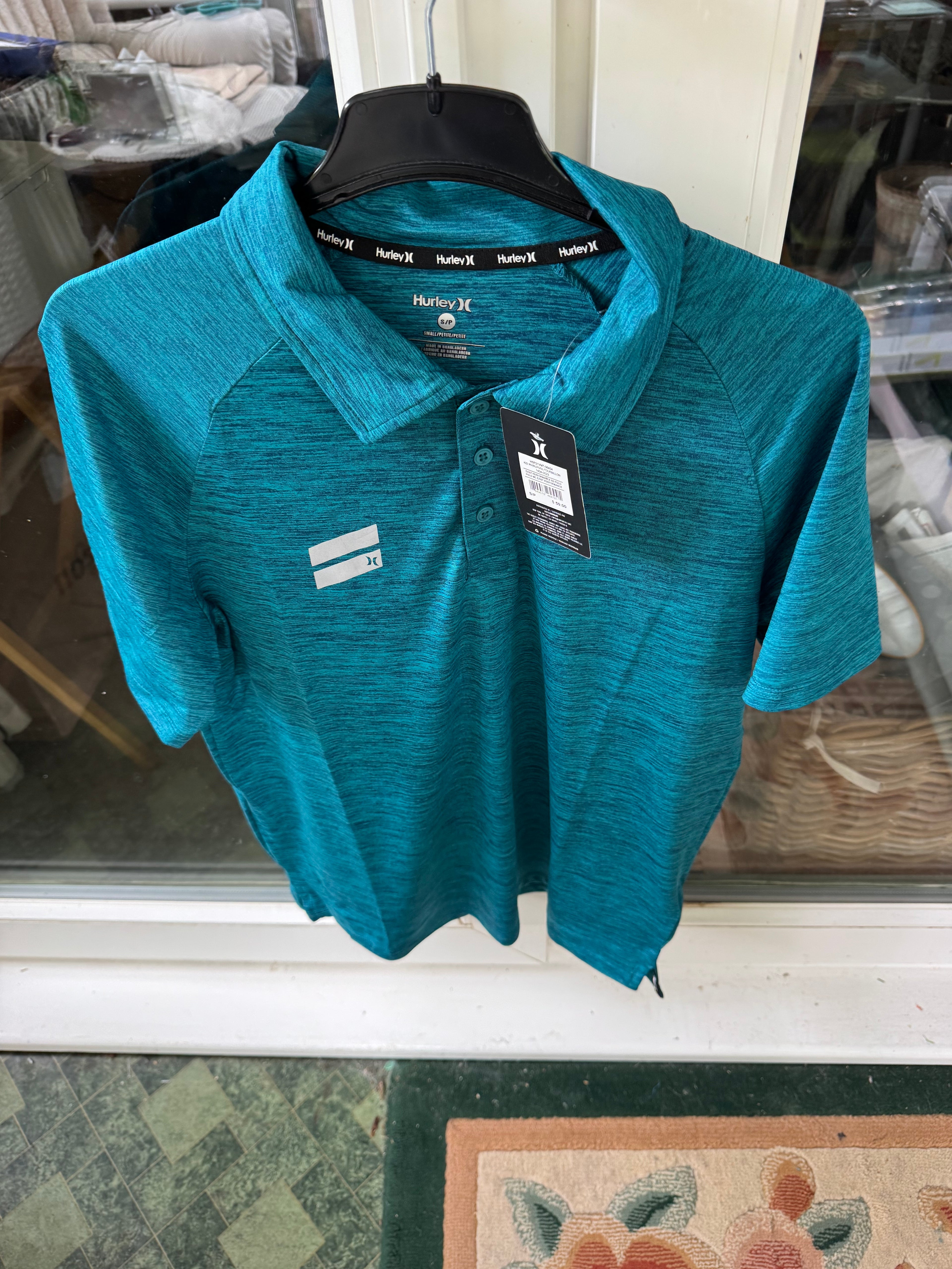 Hurley quick dry sports top..various sizes/colours